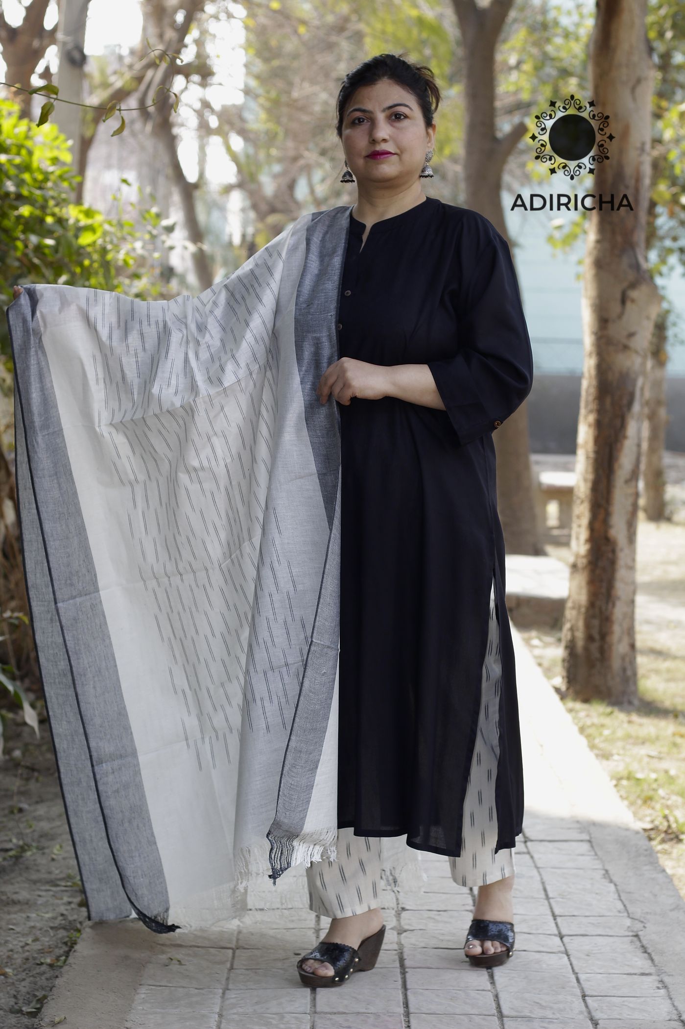 Buy Ishin Women's Silk Blend Mauve Embroidered A-Line Kurta Trouser Dupatta  Set Online – ISHIN FASHIONS