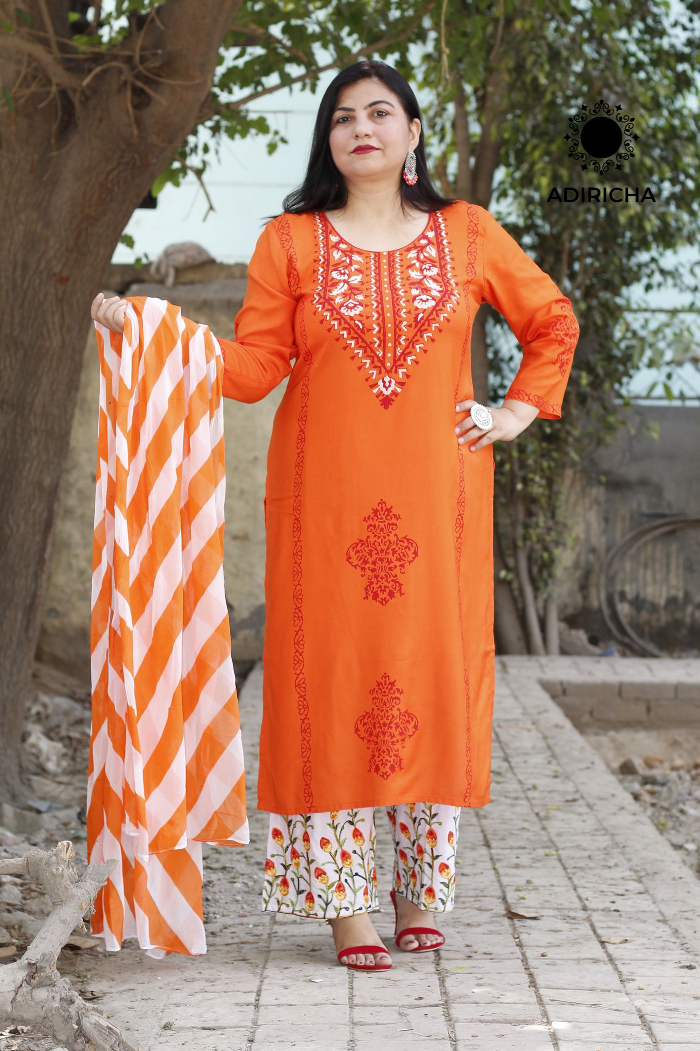 Kurtas for Women - Soch India's Top Brand for Ethnic Fusion Kurti Sets  Collections!