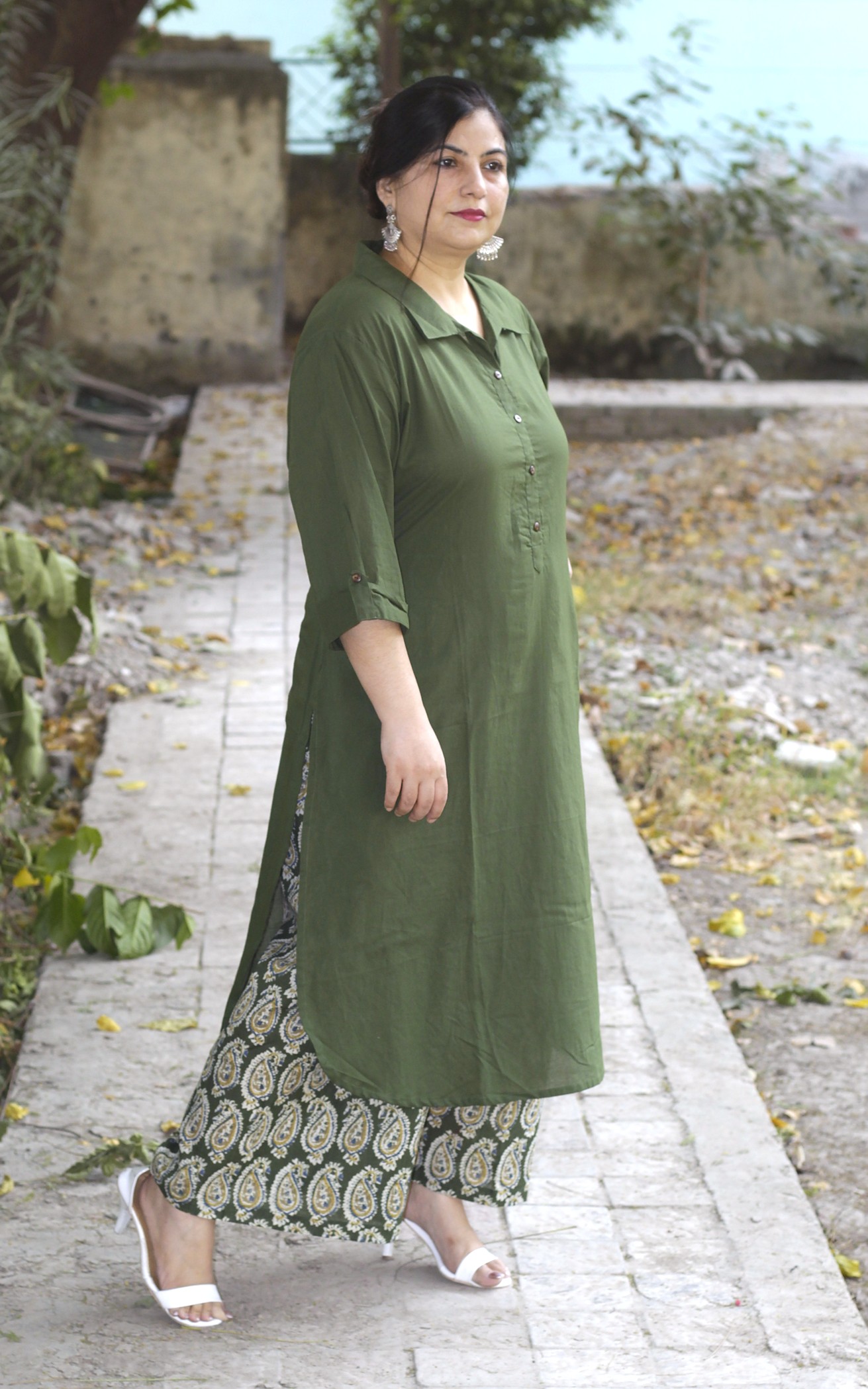 Olive Green Casual Wear Lucknowi Embroidered Georgette Kurti