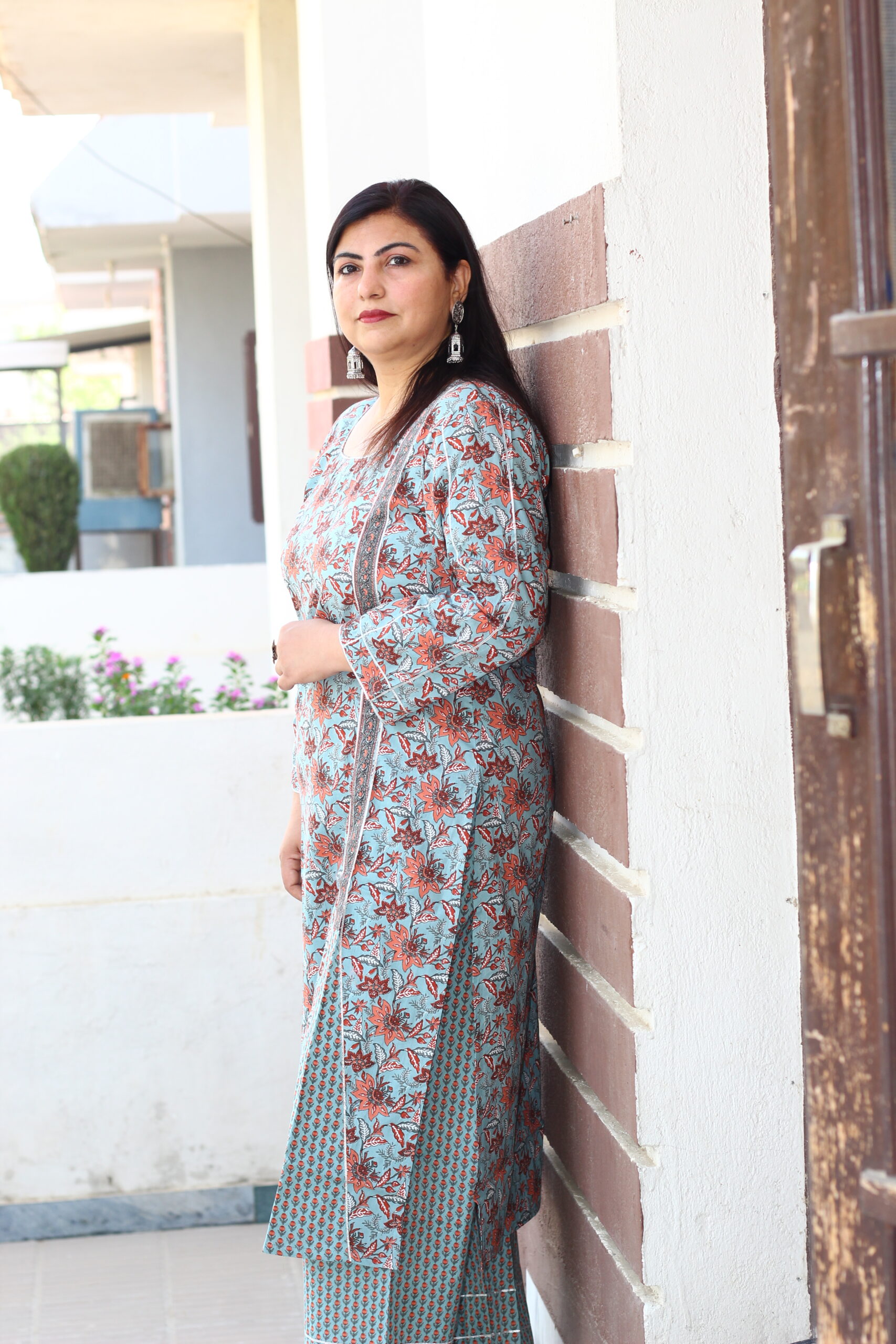 Vbuyz Women'S Floral Print & Hand Work Flared With Side Cut Cotton Grey  Kurti & Palazzo With Dupatta